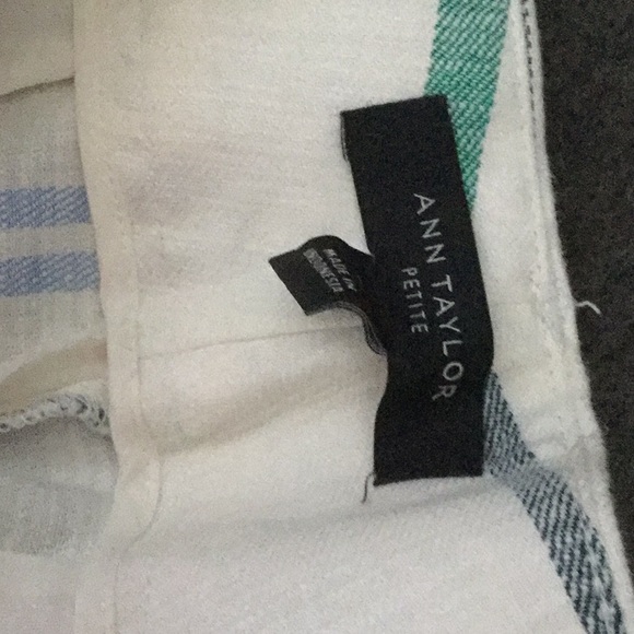 Ann Taylor cotton and spandex pant - Picture 2 of 3